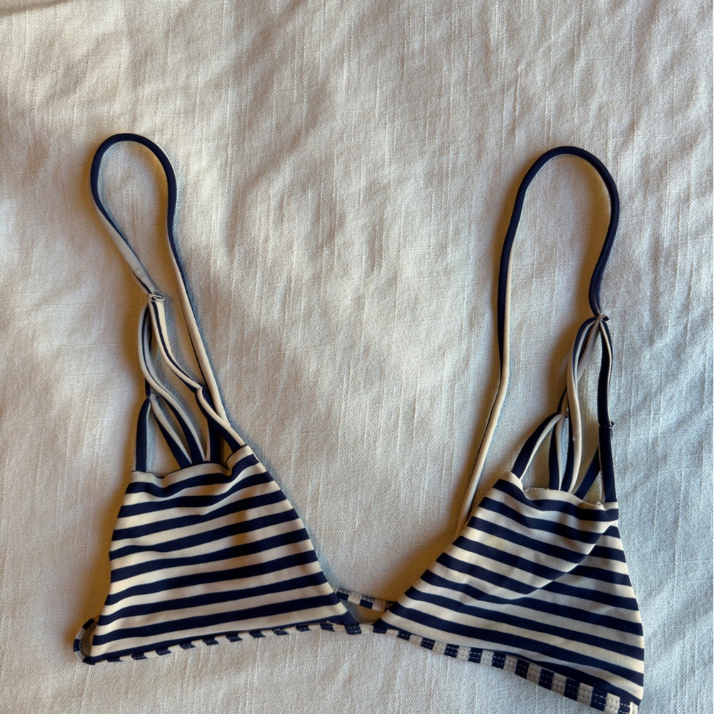 Acacia triangle bikini top